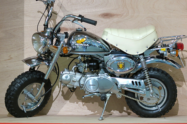 【新品未使用】HONDAモンキータンク　ファイヤーキャンディーブルー&シルバー ホンダ モンキー 1968-2016 Honda Monkey 1968-2016