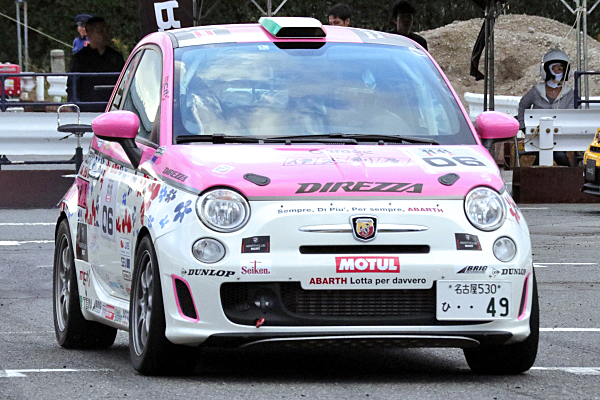 500 R3t アバルト 500 R3T (2) 同乗試乗 ABARTH 500 R3T (2)