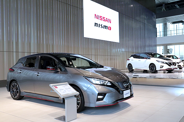 日産 リーフ ニスモ グレー/ブラック Nissan Leaf NISMO : Gray
