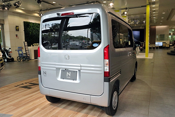 ホンダ Nバン L シルバー Honda N-VAN L : Silver ホンダ Nバン L シルバー Honda N-VAN L : Silver