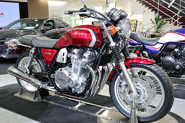 ホンダ CB1100EX レッド Honda CB1100EX : Red - 20181227_5841160.jpg
