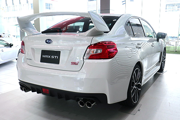 スバル WRX STI タイプS ホワイト Subaru WRX STI Type S : White 