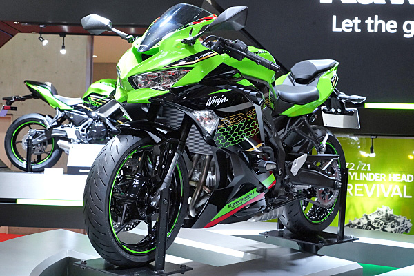 カワサキ Ninja ZX-25R グリーン Kawasaki Ninja ZX-25R : Green