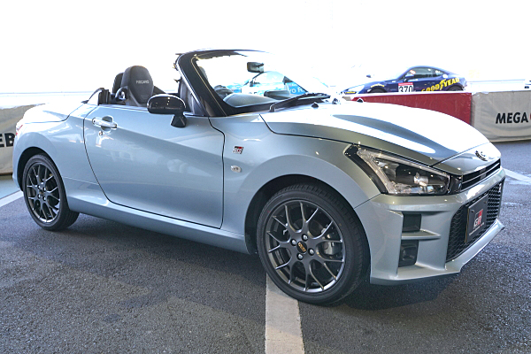 ダイハツ コペン シルバー 本体 ダイハツ コペン GR スポーツ シルバー Daihatsu Copen GR Sport