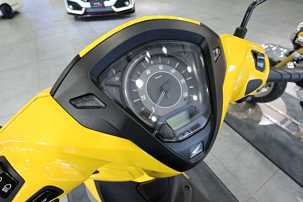 ホンダ リード125 スペシャル イエロー Honda LEAD 125 Special