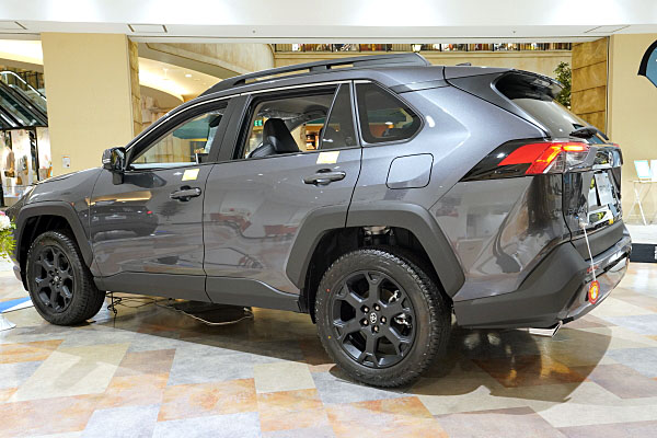 ハマモン様専用 トヨタ RAV4 Adventure 19インチ ハマモン様専用 トヨタ RAV4 Adventure 19インチ