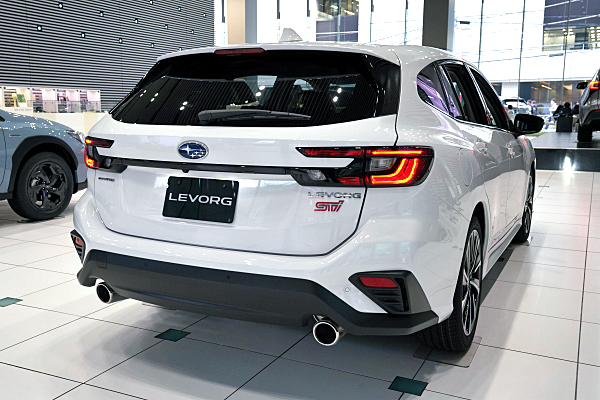 スバル レヴォーグ STIスポーツ R EX ホワイト Subaru Levorg STI