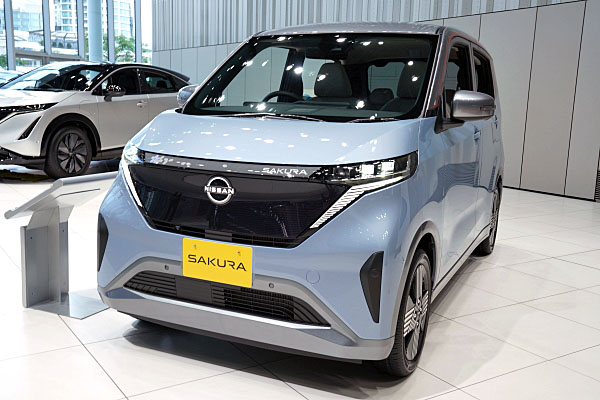 日産 サクラ G ブルー / グレー Nissan Sakura G : Blue / Gray 日産 サクラ G ブルー / グレー Nissan Sakura G : Blue / Gray
