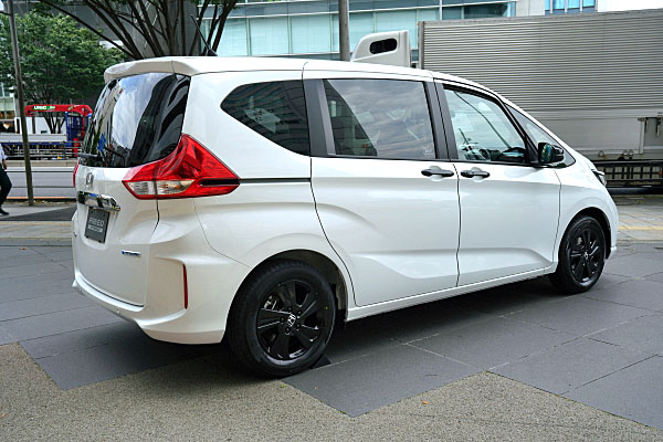 ホンダ フリード ハイブリッド G ブラックスタイル ホワイト
