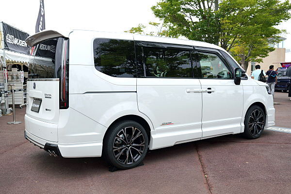 ホンダ ステップワゴン スパーダ プレミアムライン 無限ステップワゴン 