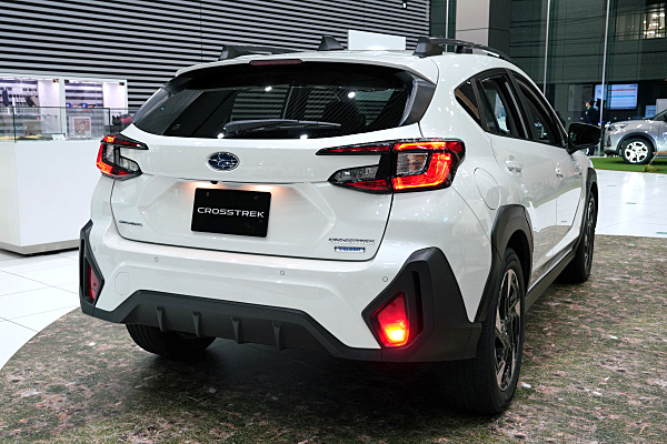 スバル クロストレック リミテッド ホワイト Subaru Crosstrek Limited