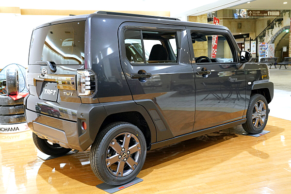 タフト Gターボ ダーククロムベンチャー 純正タイヤ＆ホイール ほぼ 新車外し 2024年製 新車外し品】ダイハツ タフト G ダーククロム