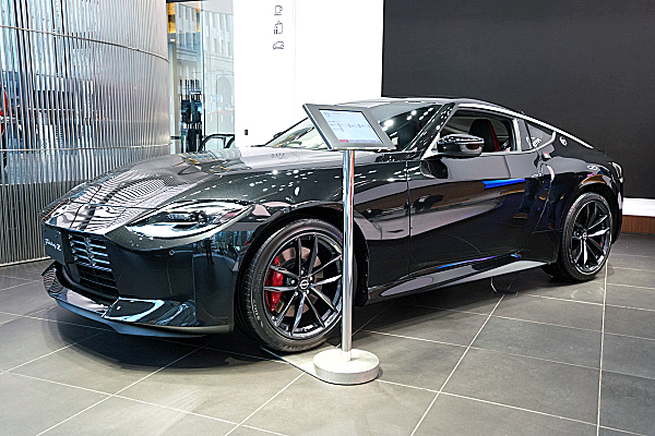日産 フェアレディ Z バージョンST ブラック (2) Nissan 日産 フェアレディ Z バージョンST ブラック (2) Nissan