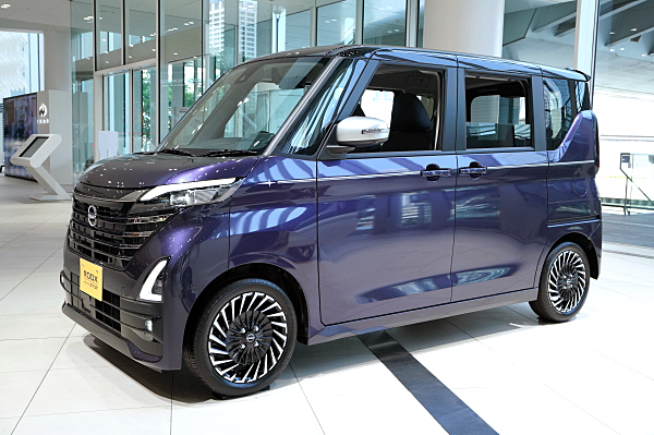 日産 ルークス ハイウェイスター G ターボ アーバンクロム
