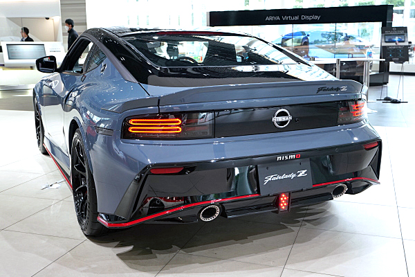 日産 フェアレディ Z ニスモ グレー / ブラック (3) Nissan