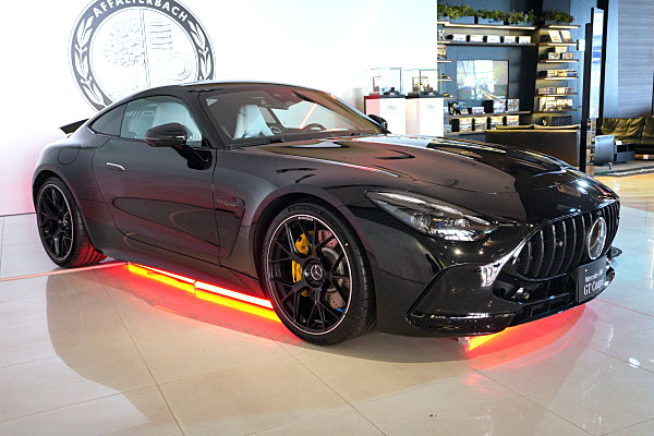 メルセデス・AMG GT 63 4マチック+ クーペ ブラック Mercedes-AMG GT