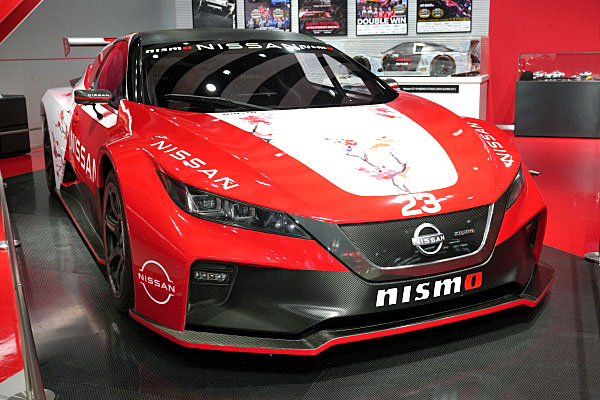 1/43 NISSAN LEAF NISMO RC ニッサン リーフ ニスモ 1/43 NISSAN LEAF NISMO 日産 リーフ ニスモ 純正 京商 - メルカリ