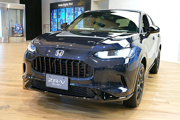 新品❤️VTWELVE リゾート風ブラック ZR－V【特別・限定】e：HEV Z特別仕様車ブラック