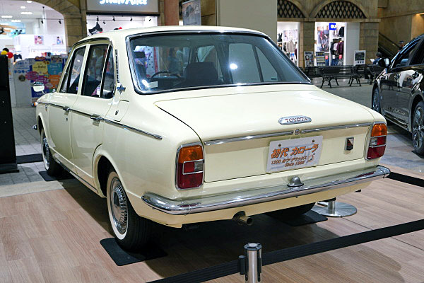 エ*ン様 E-KE70　カローラ　旧車 トヨタ カローラ デラックス 1966 - 1970 KE11 Toyota Corolla