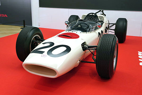自動車 EBBRO HONDA RA271 F1 4K ) Honda RA271 1964 F1 #20 - YouTube