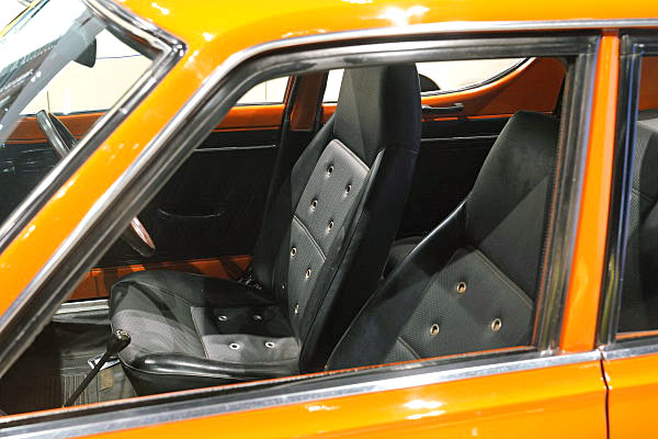 日産 チェリー X-1 4ドア 1970 PE10 (3) Nissan Cherry X-1 4-door