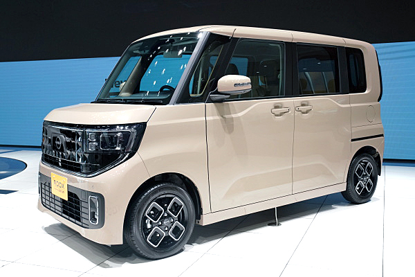 日産 ルークス ハイウェイスター X シナモンラテ Nissan Roox Highway