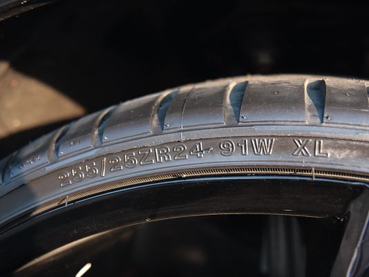 255/25R24って。。。。。 | HI-TOP BLOG