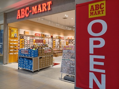 RCWBららぽーと横浜店リニューアルオープン特報フライヤー