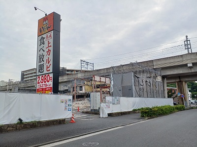 都筑区センター北の3月に閉店した「熟成焼肉いちばん」が解体されまし