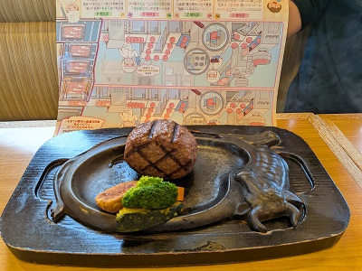 新品‼️【炭焼きさわやかハンバーグ】45周年記念限定 お皿 乾杯グラス 静岡県の人気ハンバーグチェーン「炭焼き さわやか長泉店」で食べてき