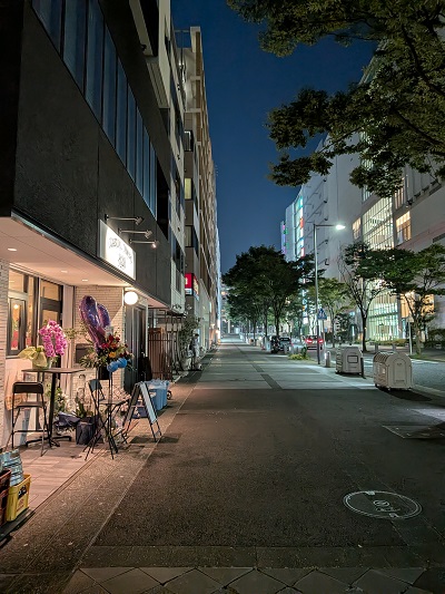 Cafe & Restaurant 2012年 02月号 都筑区センター北のムーンサイドカフェの跡に「CASUAL DINING