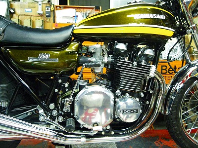 新車の如きKawasaki Z750RS | silverbird 新車の如きKawasaki Z750RS | silverbird