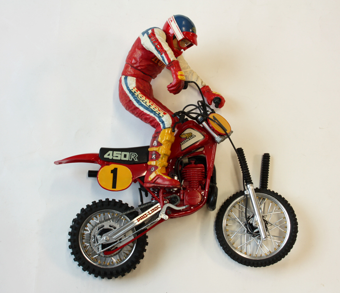 TAMIYA 1/12 HONDA CR450R - 20110308_796055.jpg