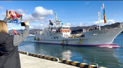 近海マグロ延縄漁船