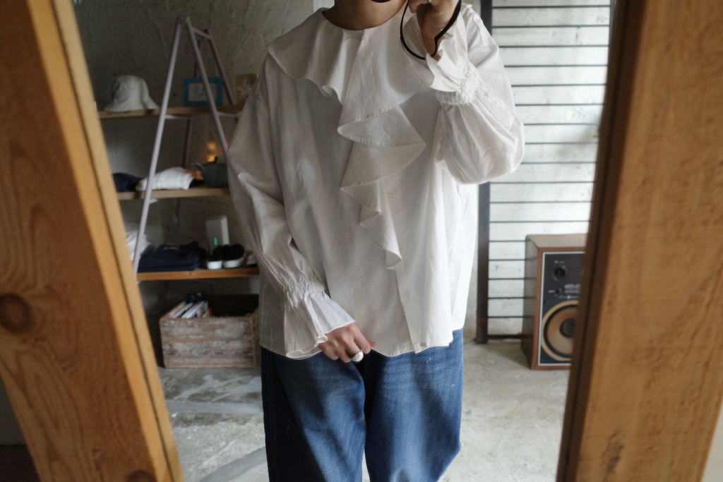 OUVERT フリルカラーブラウス | MUFFIN BLOG