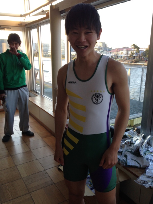 東北大学ローイングスーツ
