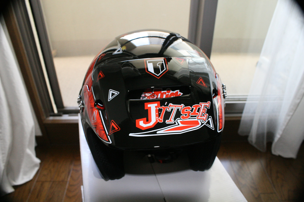 今度はJITSIEのヘルメット | TRIAL eXchenge BLOG
