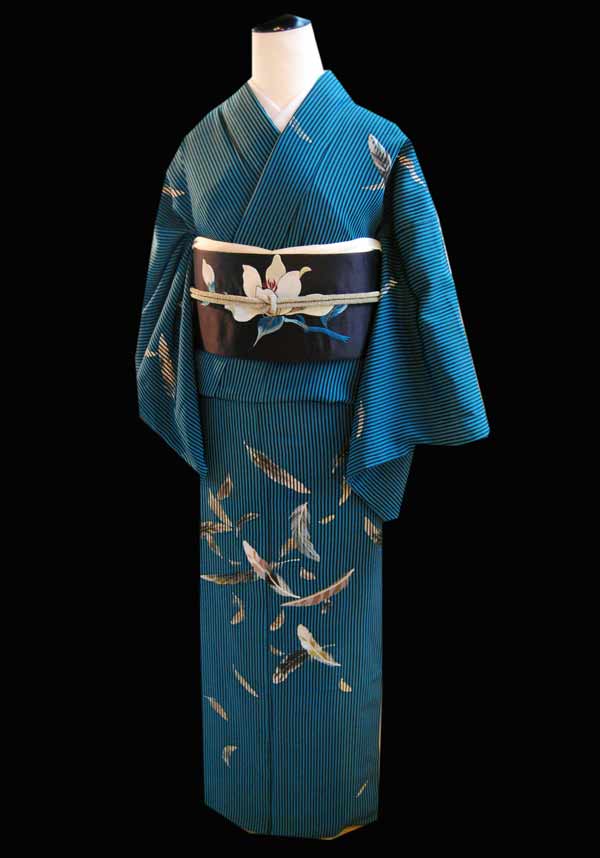 12月催事 販売予定商品のご案内 青×黒のストライプに羽根！刺繍入り 