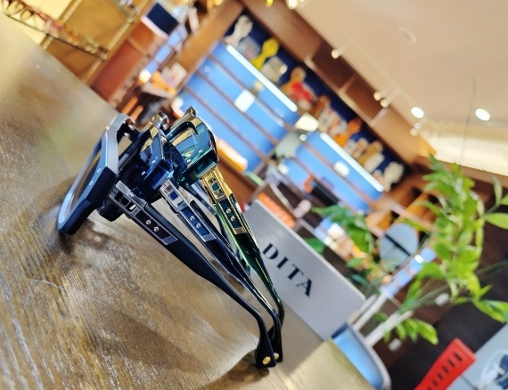 引退ミニ四駆モデルキットと工具セット 楽天市場】ミニ四駆 工具 セット