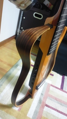 YAMAHAサイレントギターSLG120NW LAB Amazon.co.jp: Yamaha SLG120NW Silent Guitar Classical Guitar