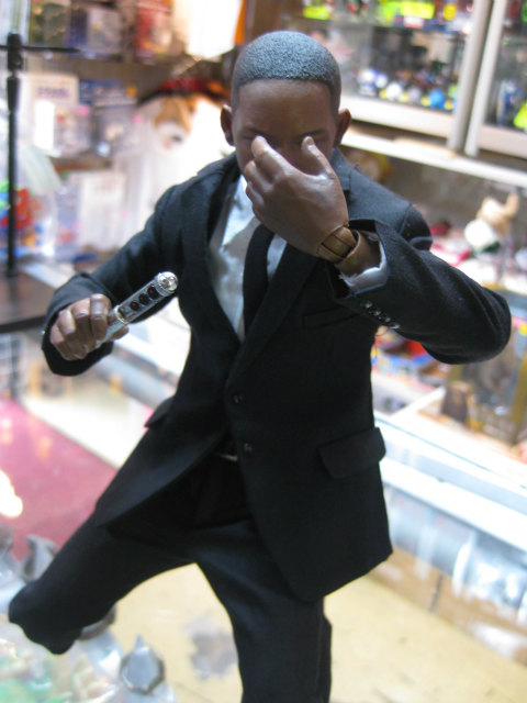 ついに到着、エンターベイ・1/6スケール「メン・イン・ブラック3 ついに到着、エンターベイ・1/6スケール「メン・イン・ブラック3