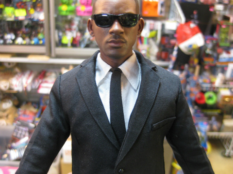 ついに到着、エンターベイ・1/6スケール「メン・イン・ブラック3