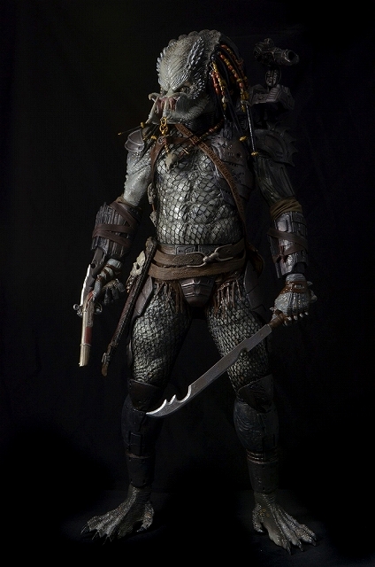 ネカ エルダープレデター 開封済み NECA ネカ 未開封 1/4 エルダー