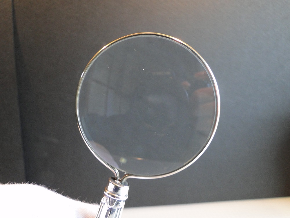 HOT，豊富な イギリス 1903年 ハンドルが純銀925の虫眼鏡 ルーペ