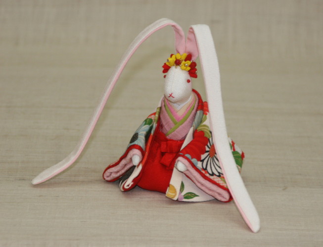 ちりめん細工 耳ながうさぎ 1 | 花と着物とちりめん細工