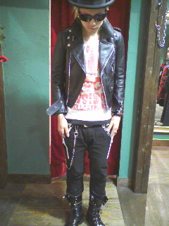 ☆ﾚｻﾞｰﾗｲﾀﾞｰｽ入荷☆ | HELLCATPUNKS 福岡店