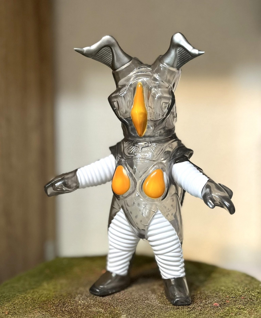 KAIJIN x One up. ①ゼットン クリアブラック ②キングジョー プリン