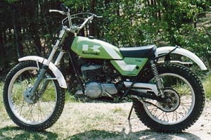 Kawasaki KT250 カワサキ KT250 | 独歩