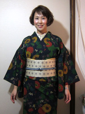 花柄ウールにパーマスタイル | 多奈ゑりきもの