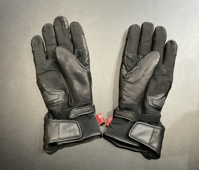 アウトドライ＠アドマイヤ―グローブ：KUSHITANI 箕面店 | KUSHITANI 箕面店